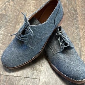 Bass grey felt lace ups. Never been worn